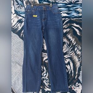 Stylish Women's Straight Leg Jeans in Classic Blue